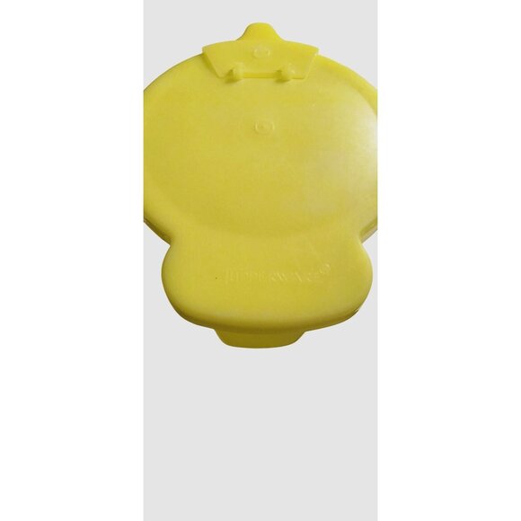 Vintage Tupperware Yellow Measuring Cup With Spout & Lid Collectible - Picture 2 of 3